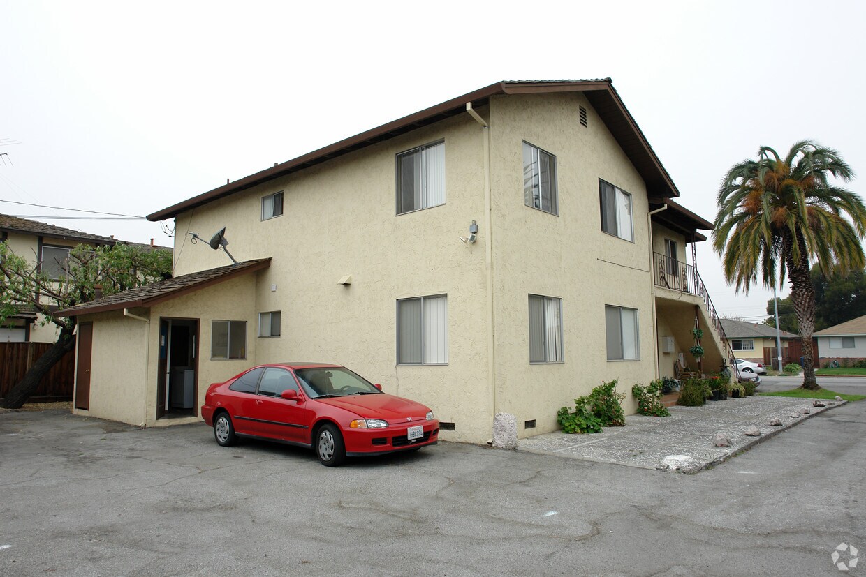 Building Photo - 258 Marylinn Dr