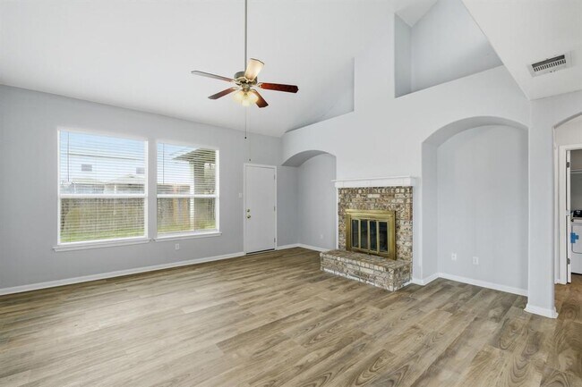 Building Photo - 1102 Briscoe Cove