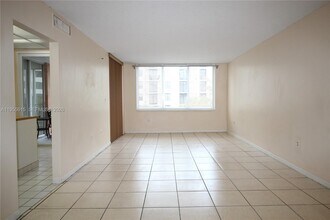 Building Photo - 17890 W Dixie Hwy