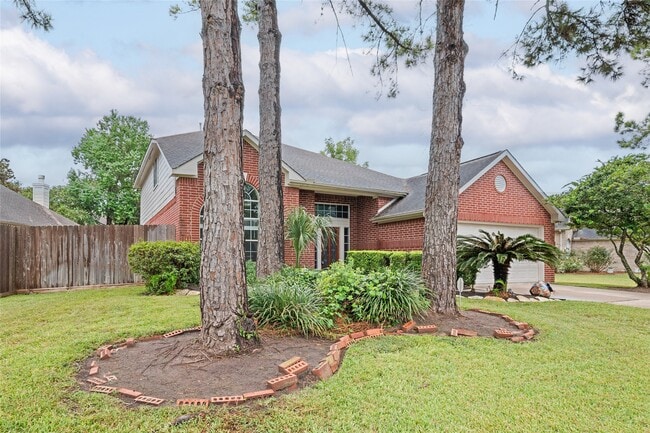 Foto del edificio - 18502 Eden Trails Ln