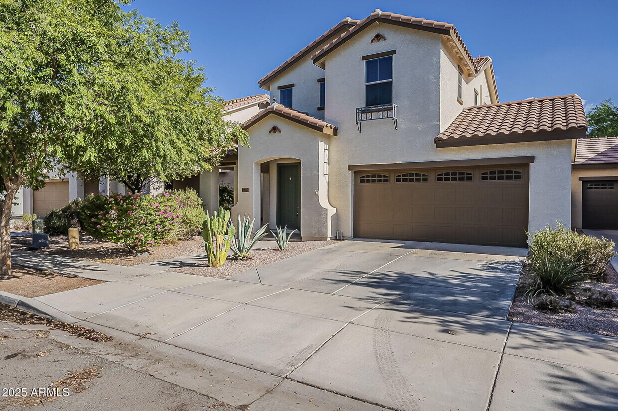Foto principal - 3509 E Oakland St