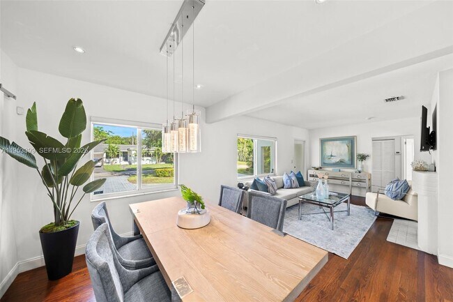 Foto del edificio - 166 NW 100th Terrace