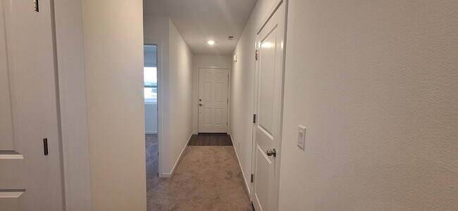 Foto del edificio - 3 Bedroom 2 Bathroom New build House