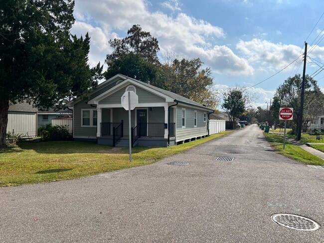 Foto del edificio - 3808 5th St