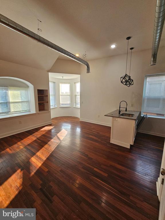Foto del edificio - 3228 W Diamond St
