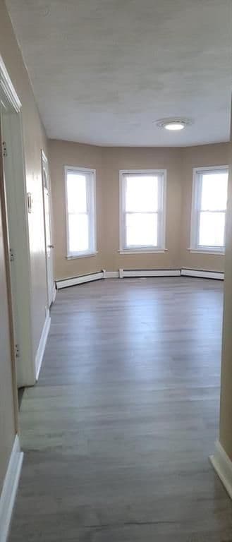 Building Photo - 38 Glenham St