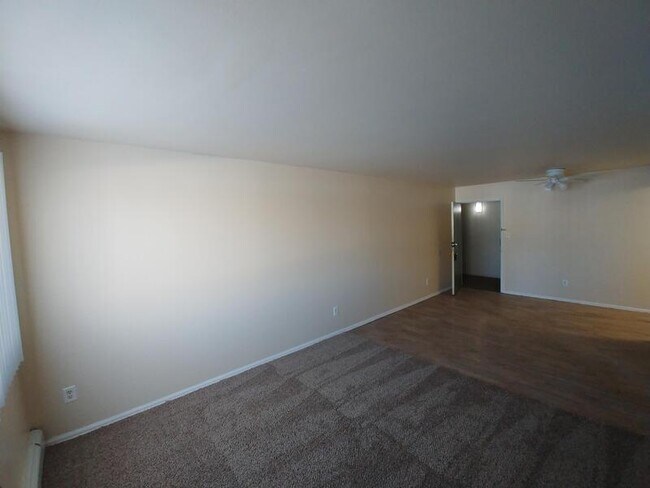 Foto del edificio - 325 Cragmor Rd