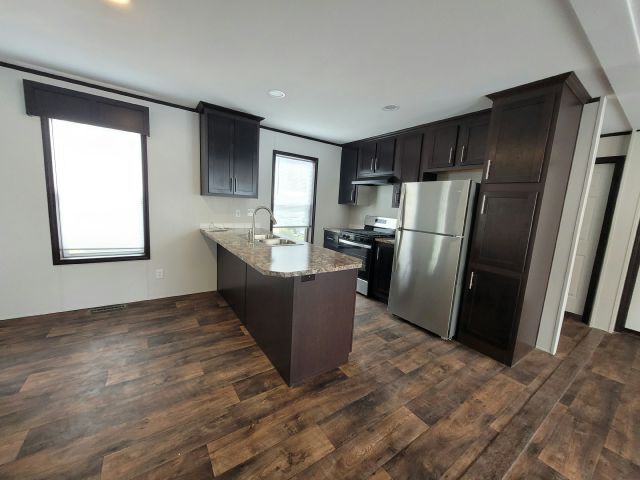 Primary Photo - 123 Skyline Dr