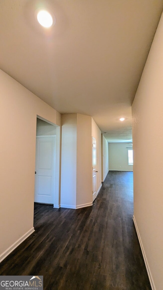 Building Photo - 965 Walnut Creek Cir
