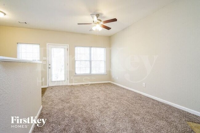 Foto del edificio - 7128 Brookview Way