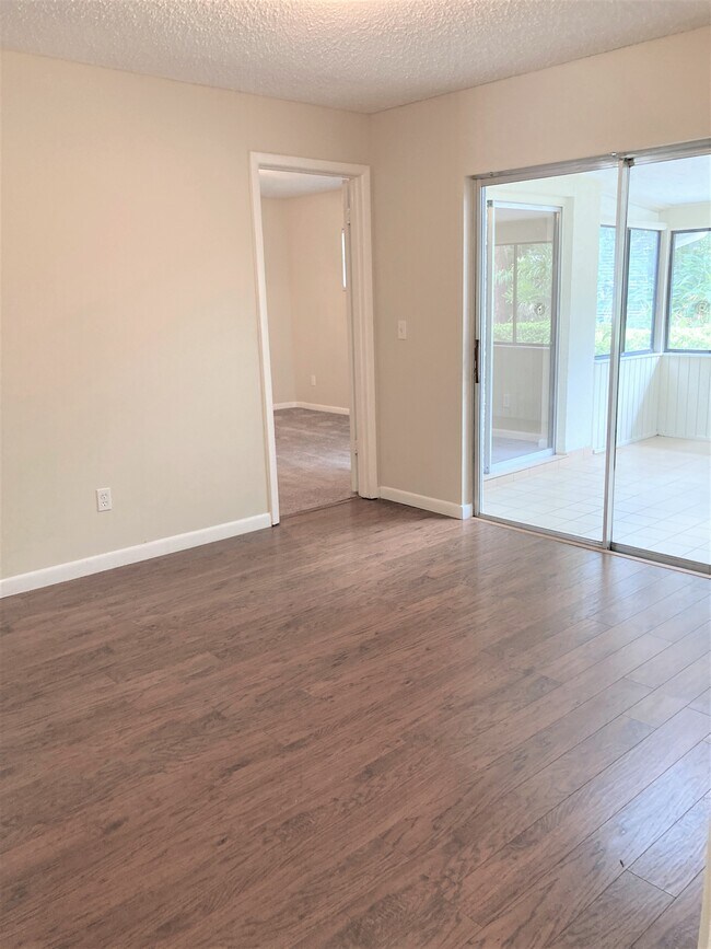 Formal Dining - 137 Stoney Ridge Dr