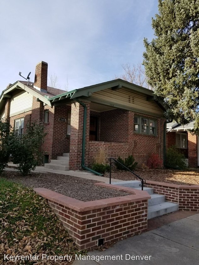 Primary Photo - 2509 Glencoe St