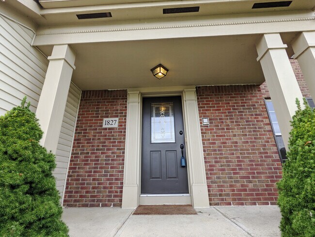 FrontDoor - 1827 Aurora Ave