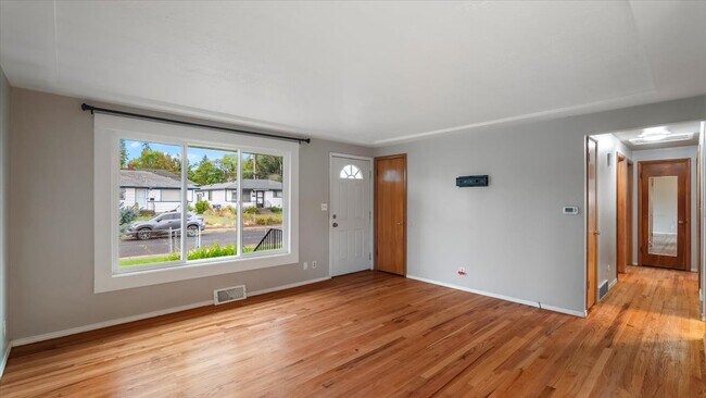 Foto del edificio - 1527 E Rockwell Ave