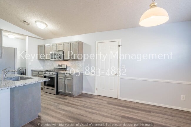 Building Photo - 3 Bed | 2 Bath in Owasso!