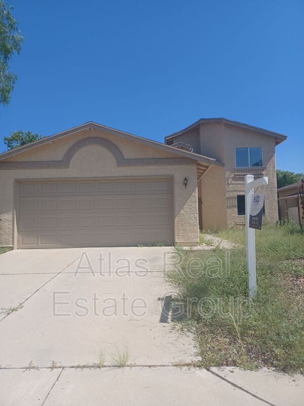 Building Photo - 9358 N Hampshire Dr