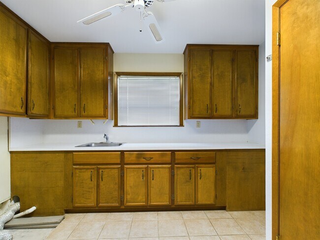 Foto del edificio - 248 Oak Haven Rd