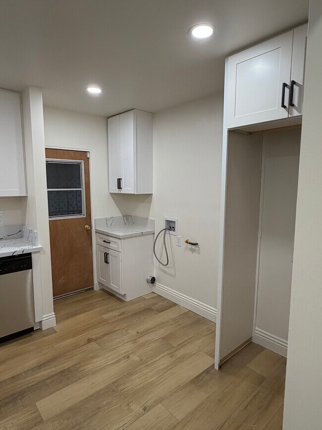 Foto del edificio - 1103 E Princeton St