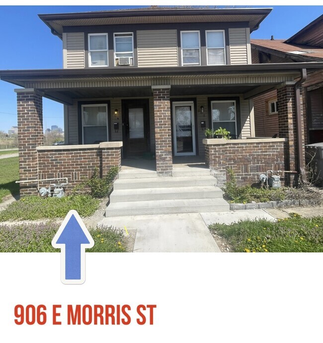 Building Photo - 906 E Morris St