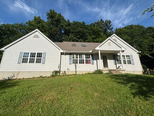 Building Photo - 2245 Sean Ln