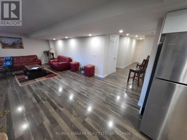 Building Photo - 7879 Buckeye Cres