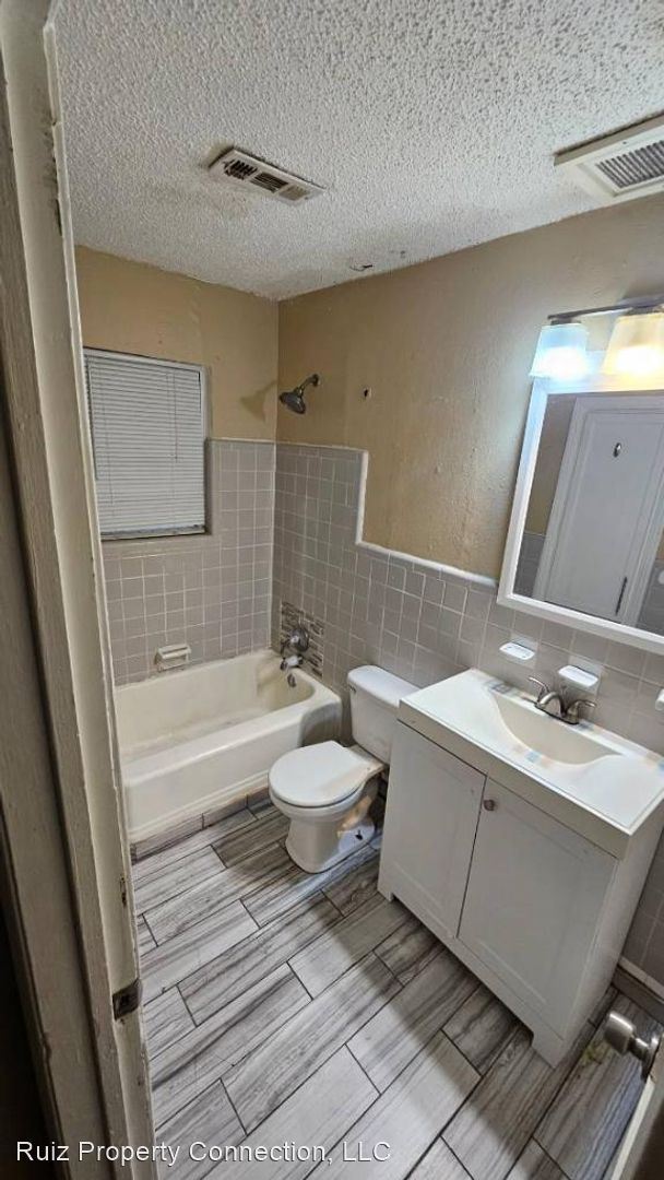 Building Photo - 3 br, 2 bath House - 508 Overhill Dr