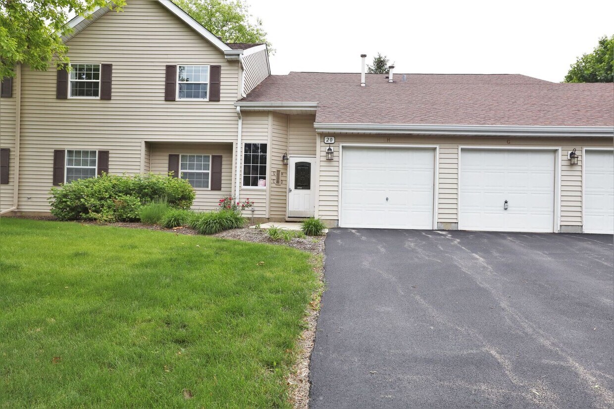 20 Gant Cir, Streamwood, IL 60107 House Rental in Streamwood, IL