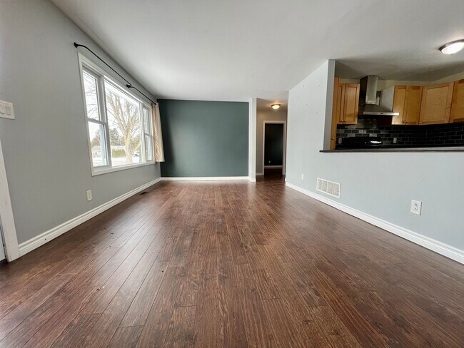 Photo du bâtiment - 19 Oriole Pkwy