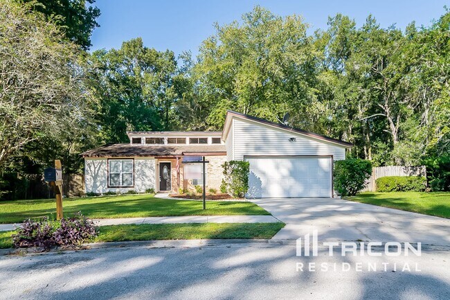 Building Photo - 6751 Alisma Ln