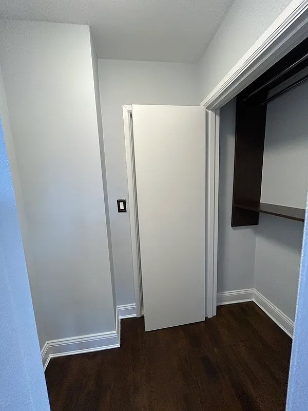 Building Photo - Central Park