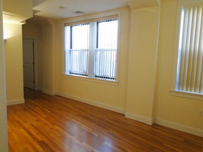 Foto del edificio - 42 Beach St