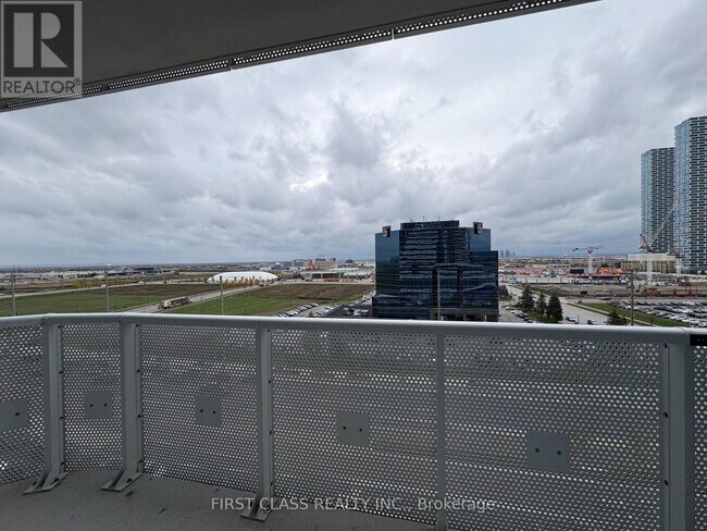 Photo du bâtiment - 8 Interchange Wy