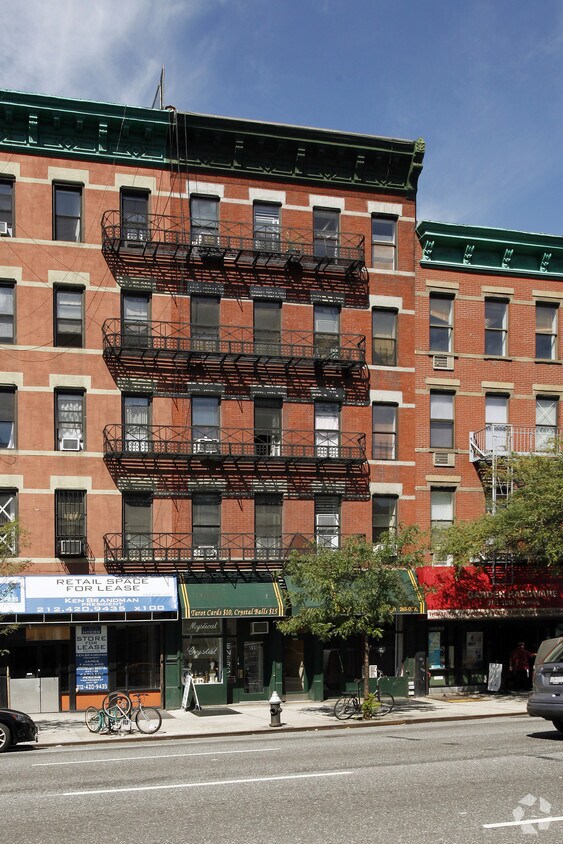 Foto del edificio - 699 Tenth Ave