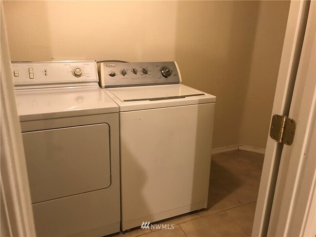 Photo - 3332 S Holly St Townhome