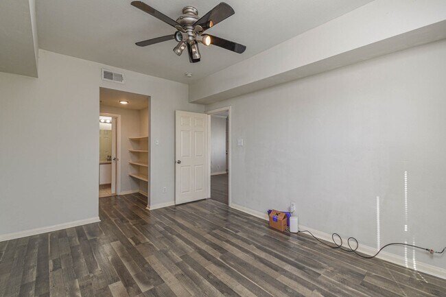 Foto del edificio - 6289 Wilcrest Dr