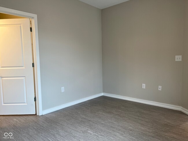 Building Photo - 106 Cypress Dr