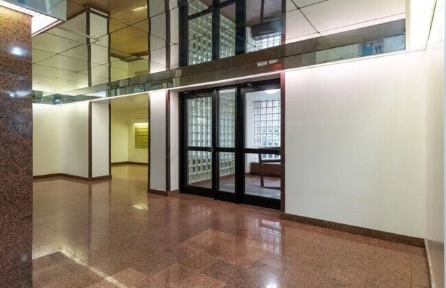 Foto del edificio - 5710 Junction Blvd