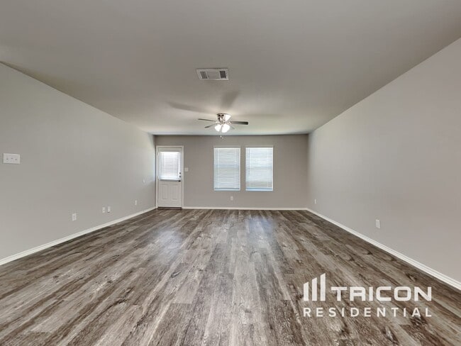 Building Photo - 9713 Marbach Brk