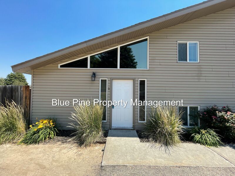 1201 N Skyline Dr, Idaho Falls, ID 83402 House Rental in Idaho Falls