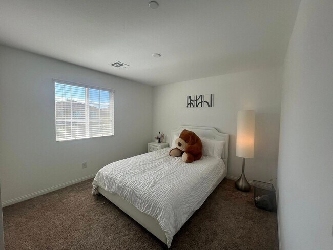 Foto del edificio - 854 Benning St