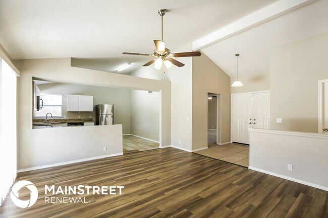 Foto del edificio - 5639 W Mescal St