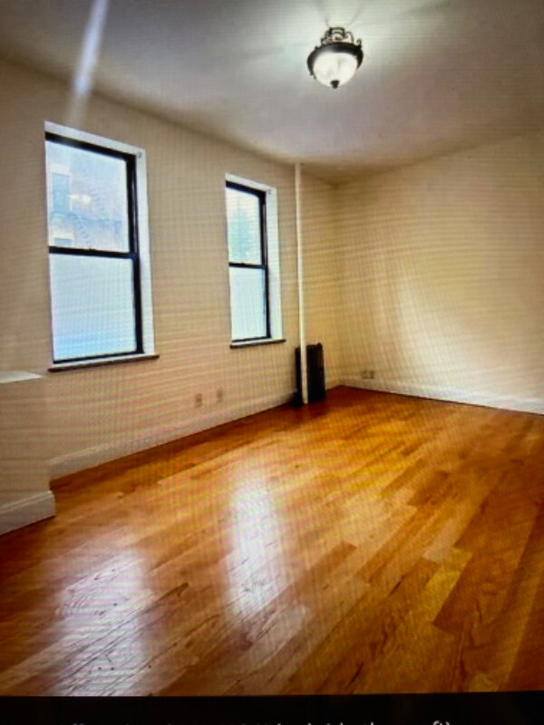 Foto del edificio - 244-215 15th St