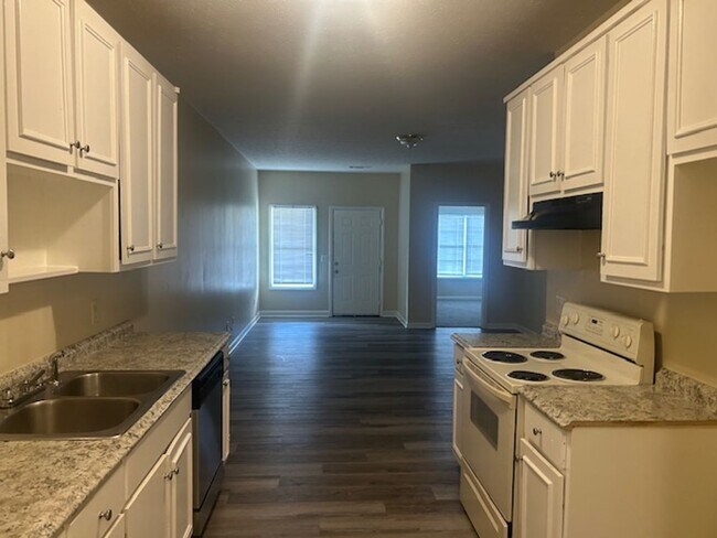 Building Photo - Rental Coming Available