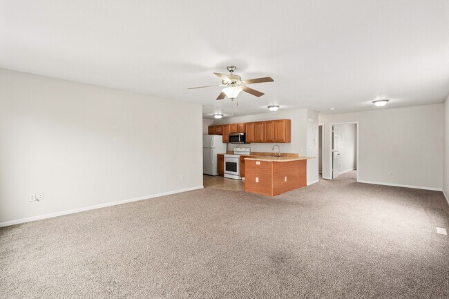 Foto del edificio - 3821 Marigold Dr