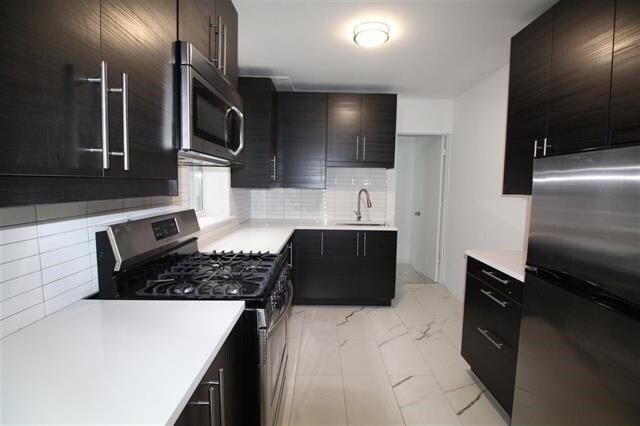 Foto del edificio - 5707 Hudson Ave