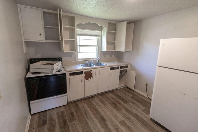 Building Photo - 2921 Northland Dr