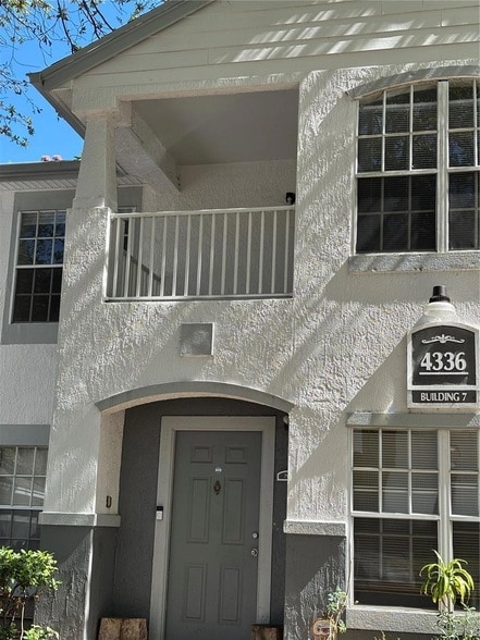 Building Photo - 4336 S Kirkman Rd