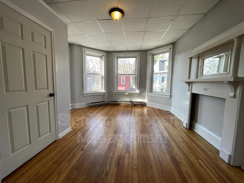 Foto principal - 238 Summit Ave