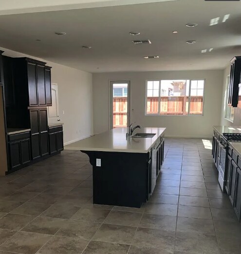 Foto del edificio - 2557 Lacey Ann Ave