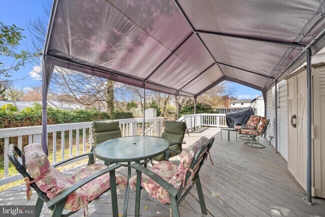 Foto del edificio - 114 Charles St